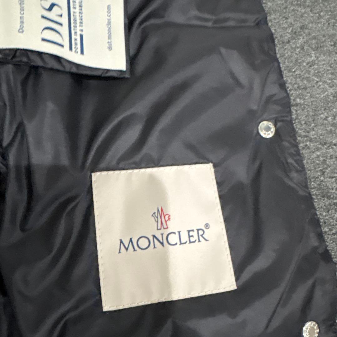 MONCLER ブラック ダウンベスト 収納袋付き　極美品✨今だけ大特価‼️
