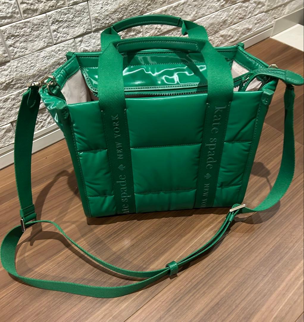美品⭐︎ケイトスペード⭐︎キップ パフィースモールトートバッグ　グリーン 2way