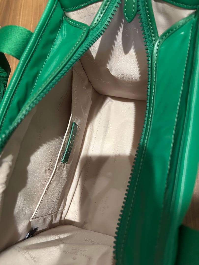 美品⭐︎ケイトスペード⭐︎キップ パフィースモールトートバッグ　グリーン 2way