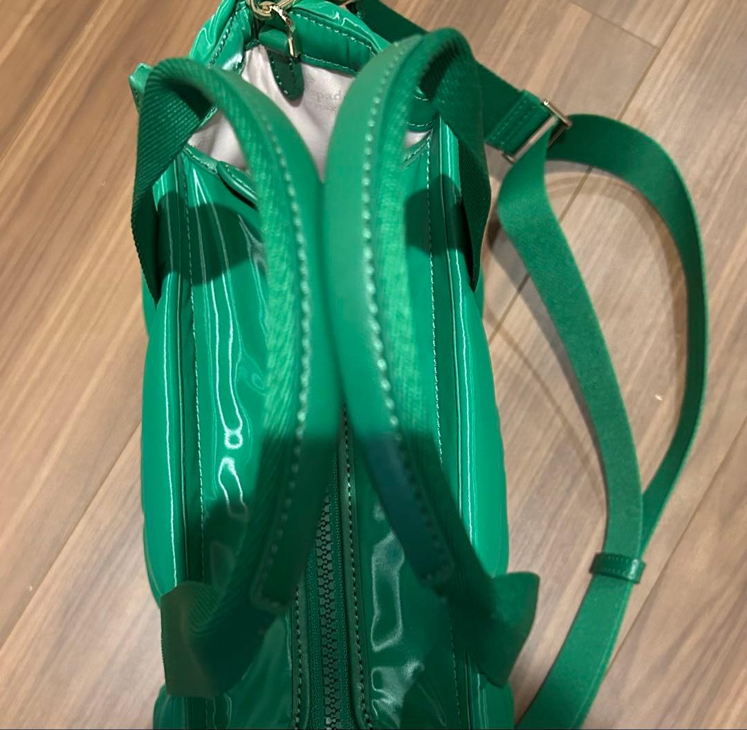 美品⭐︎ケイトスペード⭐︎キップ パフィースモールトートバッグ　グリーン 2way