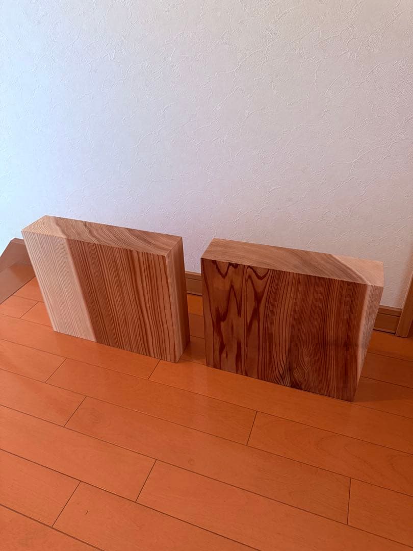 天然杉無垢の一枚板ナチュラルダークトーンローテーブル