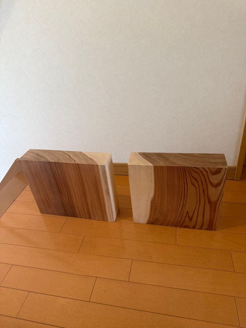 天然杉無垢の一枚板ナチュラルダークトーンローテーブル