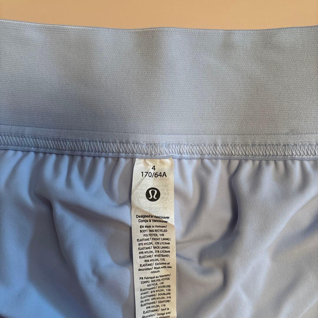 Lululemon 水色 フレアスカート
