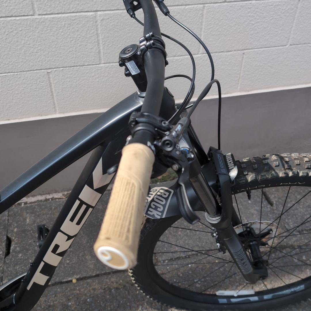 トレック　ロスコ7