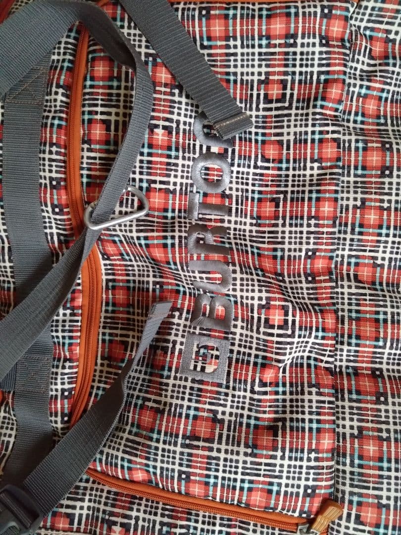 Burton キャリー付きスノーボードケース 166cm チェック柄