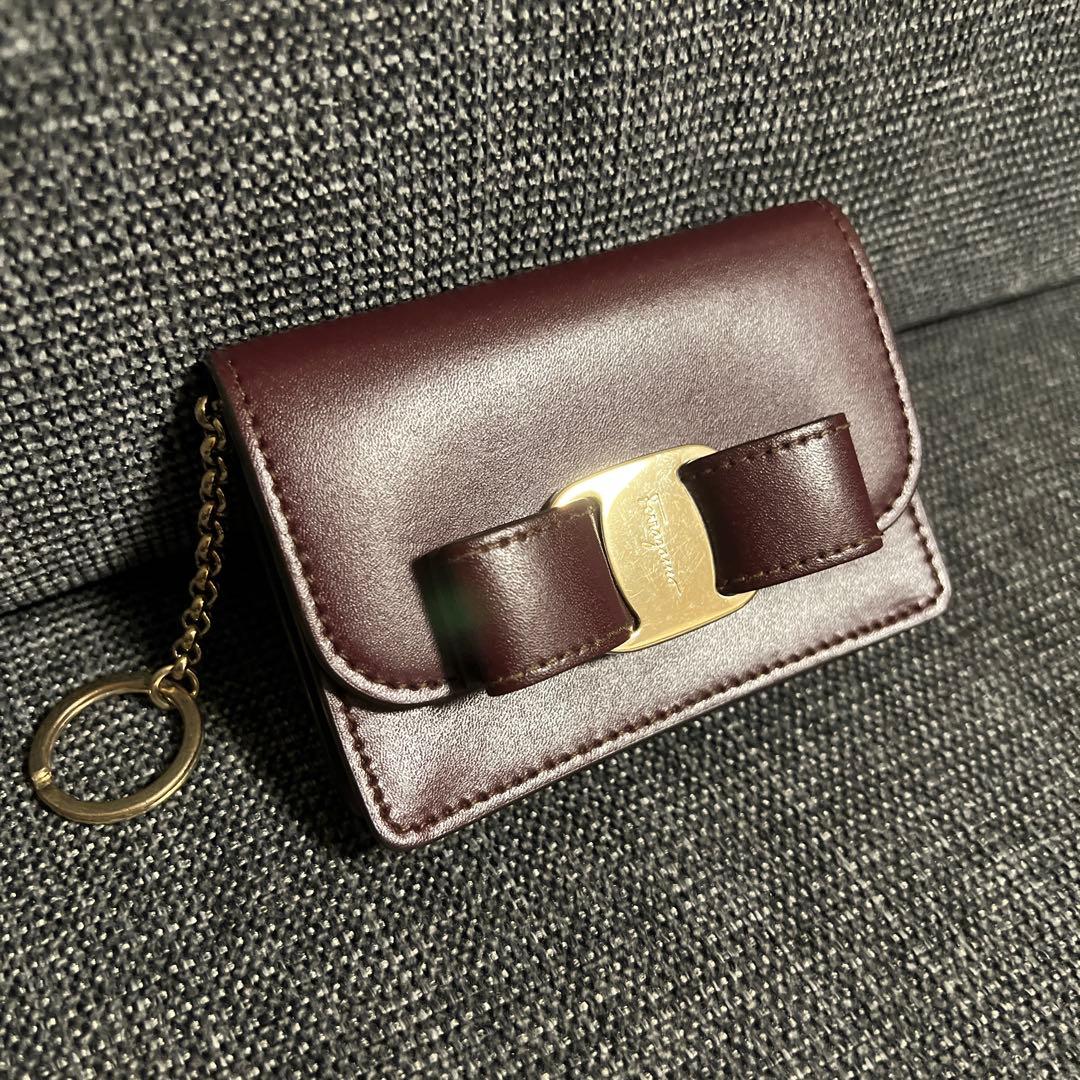 ライラック　Salvatore Ferragamo　フェラガモ　キーケース