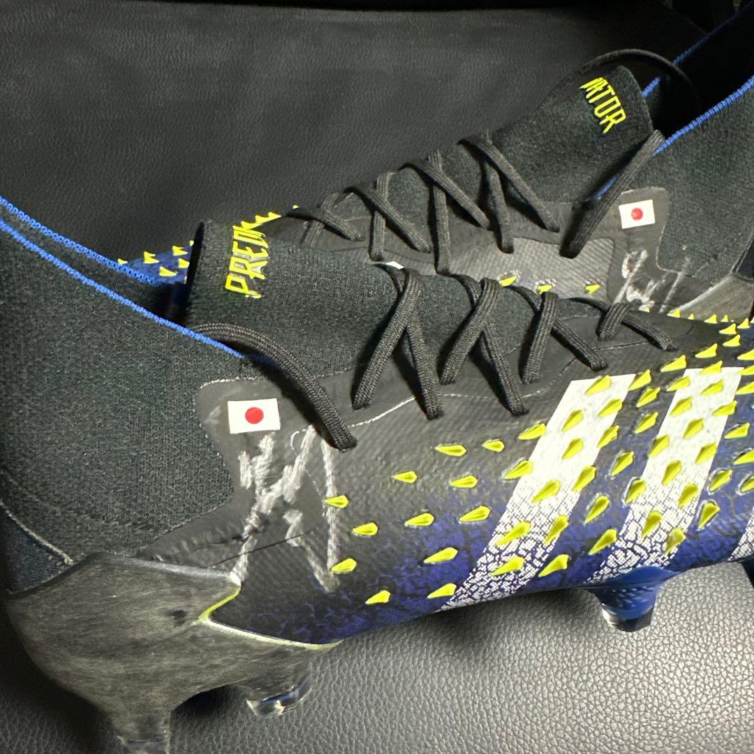 岩渕真奈　直筆サイン　実使用スパイク　日本代表　なでしこジャパン　アディダス