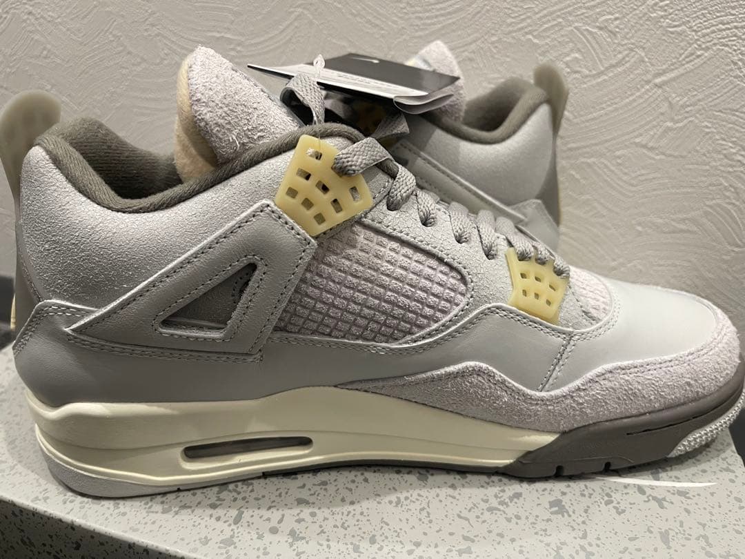 l*l様 ナイキ スニーカー ジョーダン DV3742‐021