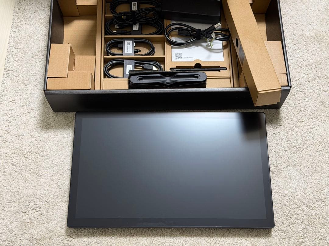 ワコム 液タブ Wacom Cintiq Pro 22 TDTH227K4C