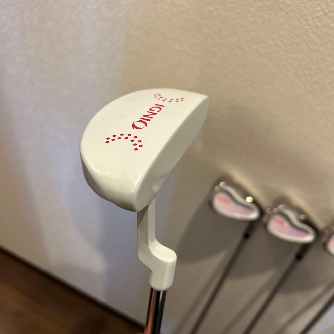 美品IGNIO レディースL 7本　右利き　イグニオ　ハーフゴルフセット