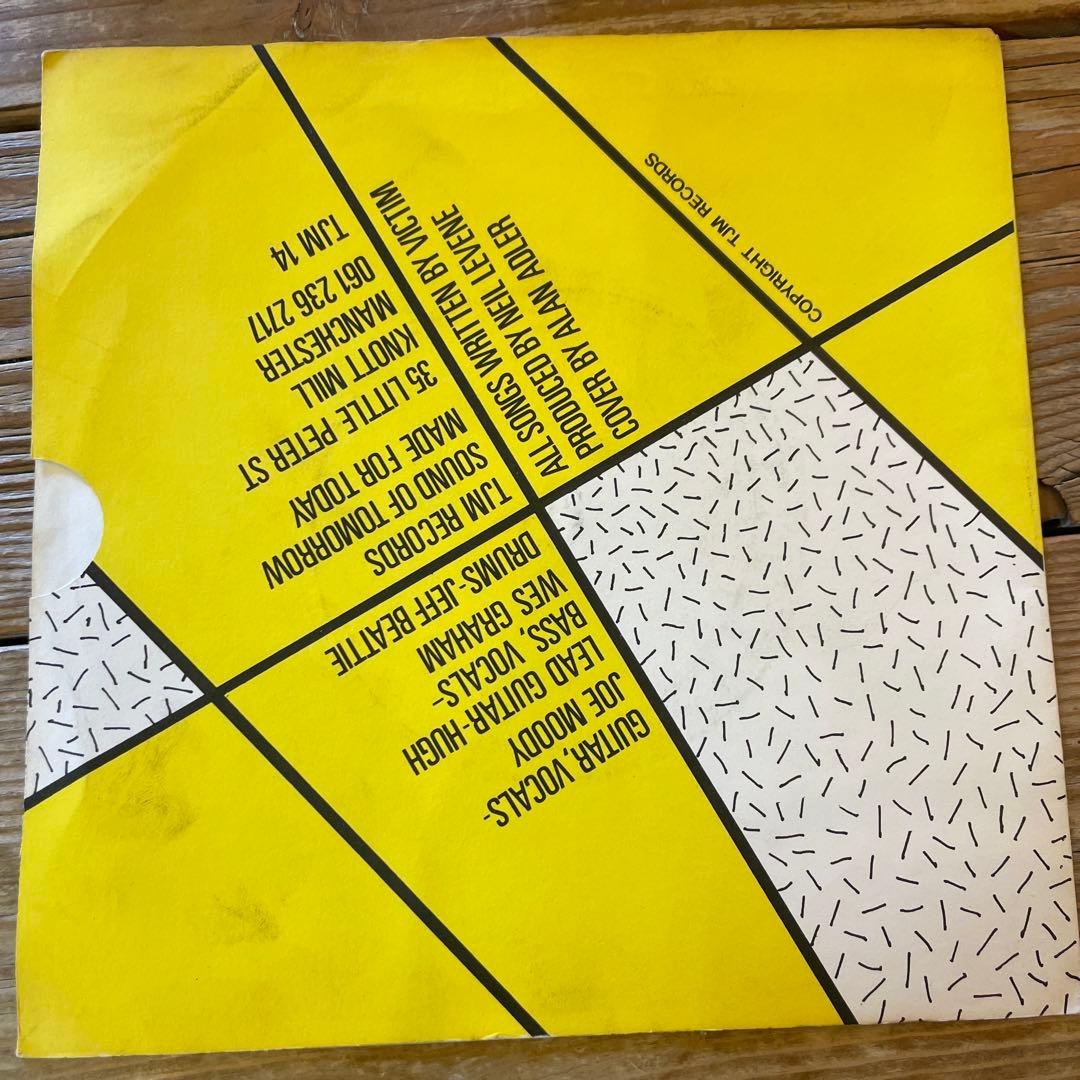 洋楽 VICTIM why are fire engines red