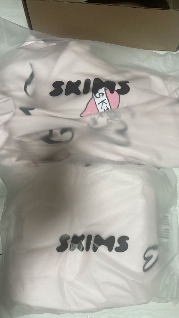 SKIMS バレリーピンク 上下セット