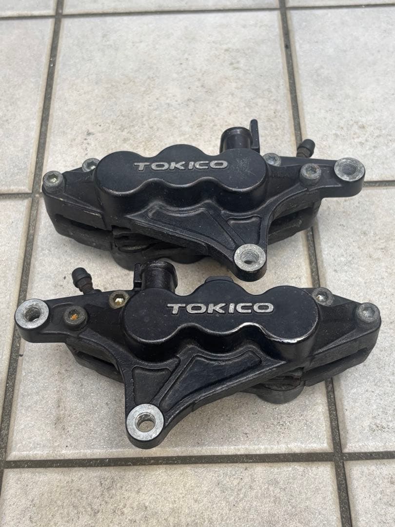 カワサキ　ZRX400 前期用　フロントブレーキキャリパー　トキコ　6ポッド