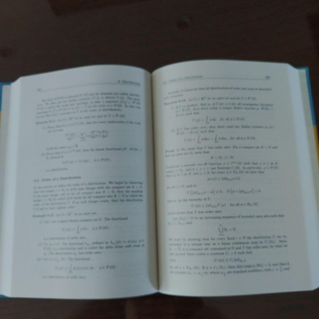 【ハードカバー】A First Course in Sobolev Spaces