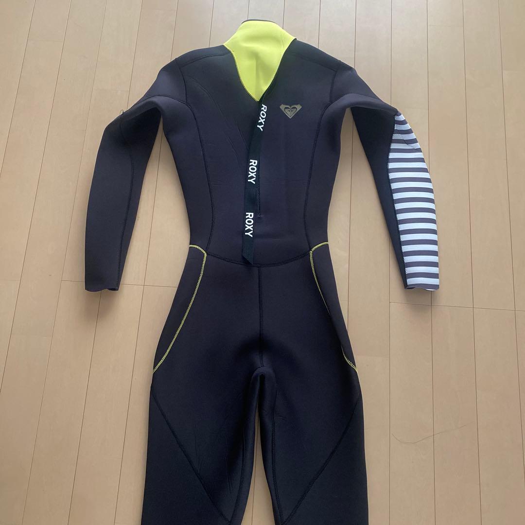 新品　ロキシー　ジャーフル　M