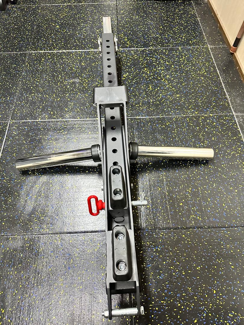 GFC コンパクトベルトスクワット