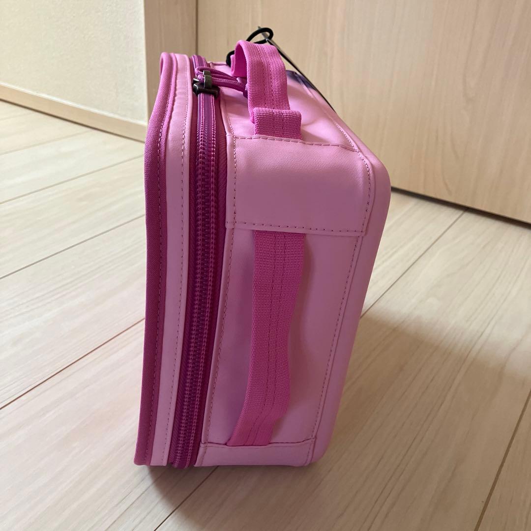 入手困難！！限定カラー　YETIランチバッグ(パワーピンク）