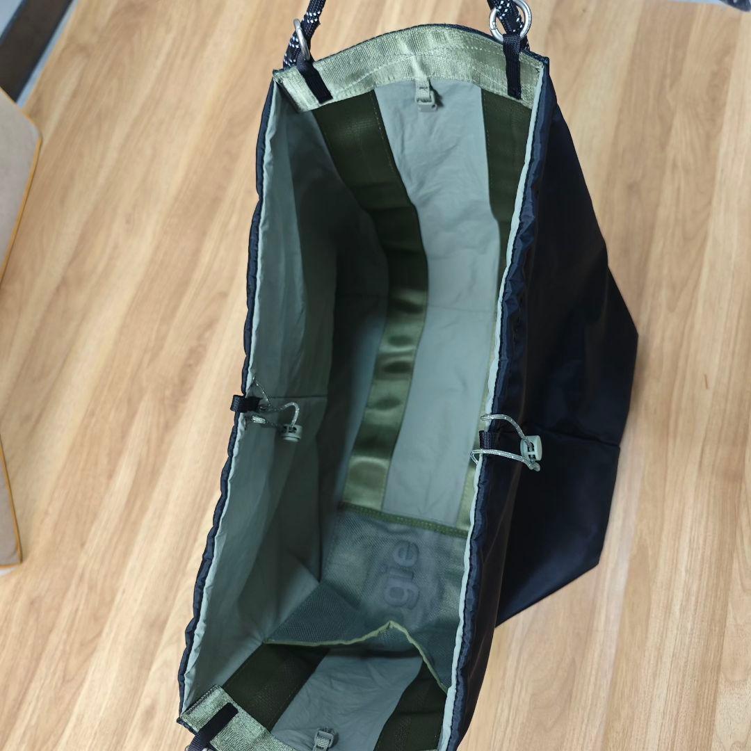 topologie トポロジー メッシュポケット付きショルダーバッグ グリーン