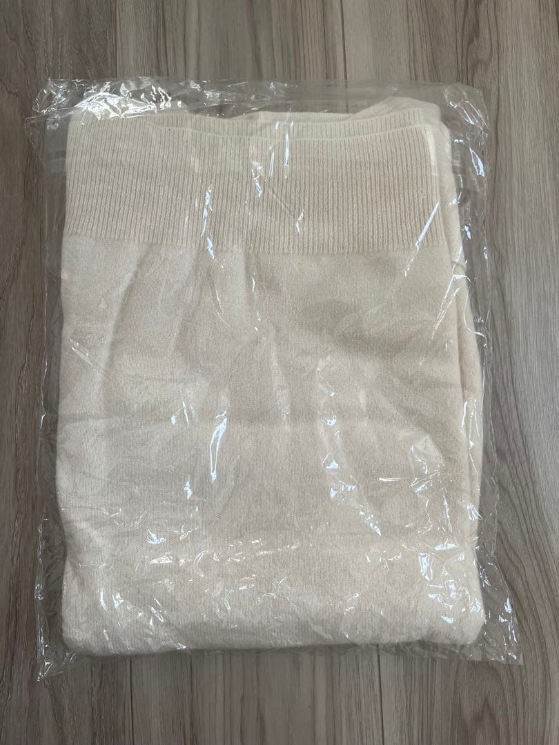 【新品未開封】cccmalie シーマリー　カラーベスト　エクリュ