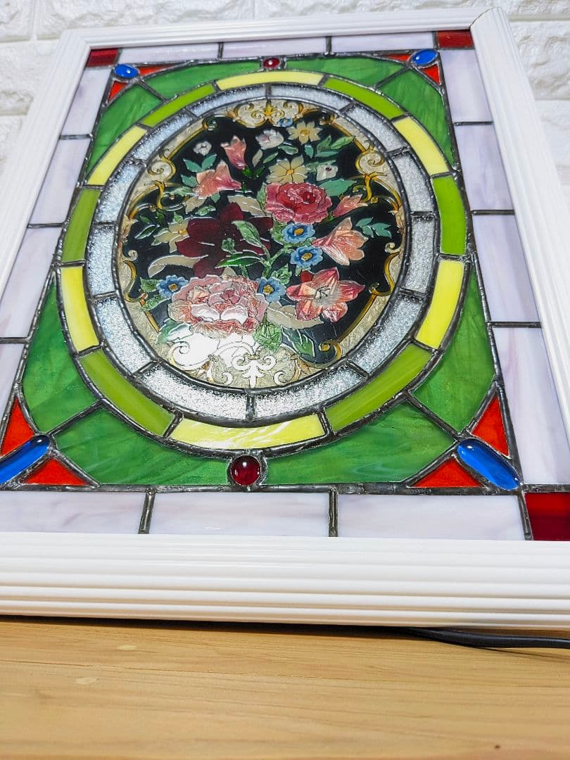 ステンドグラス　壁掛け　額付き　内部電球点灯付き