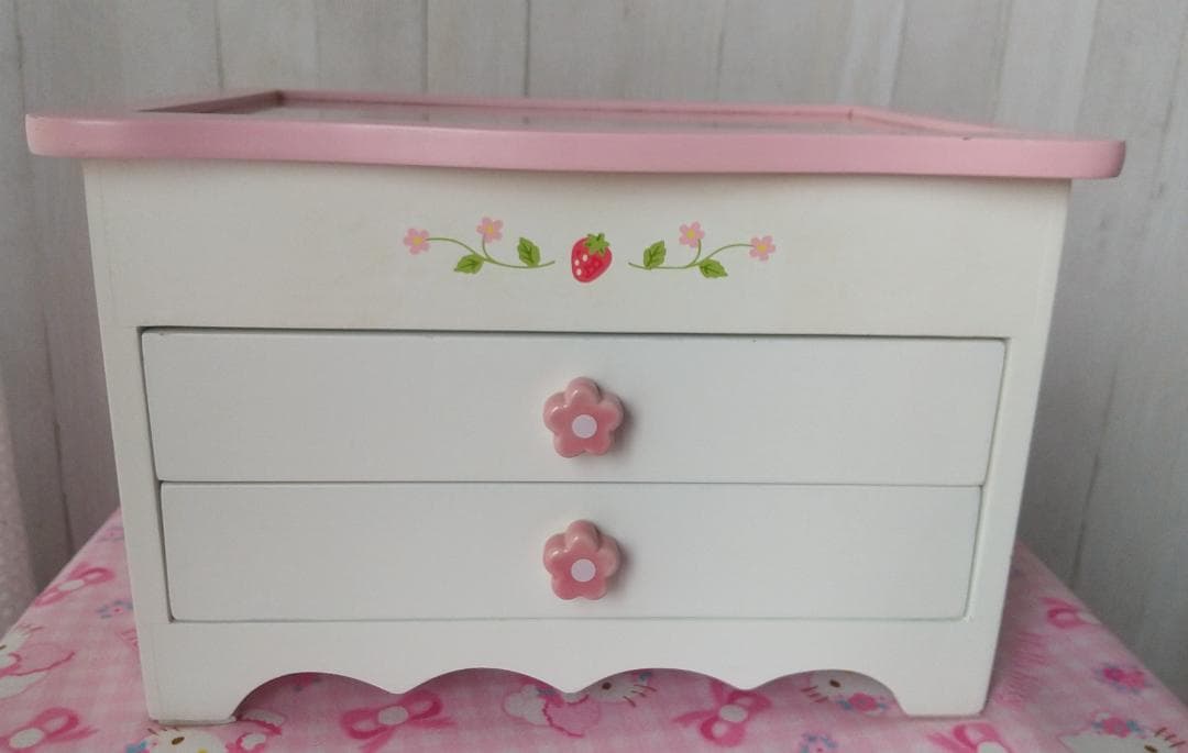 マザーガーデン　ジュエリーボックス　ジュエリーケース　マザーグースの森　いちご