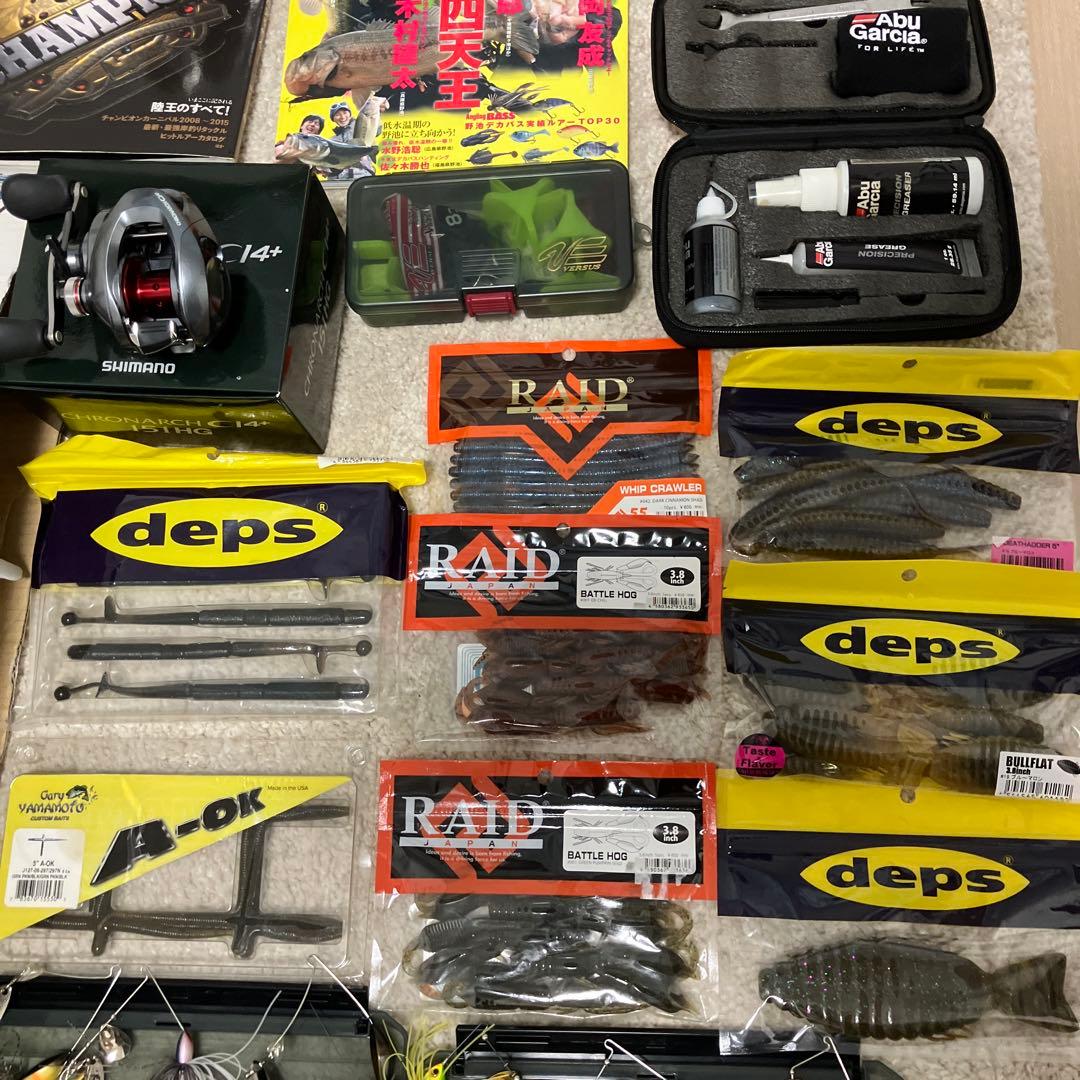 バス釣り引退セット　タックルボックス　ハードルアー・ソフトルアー・ベイトリール等