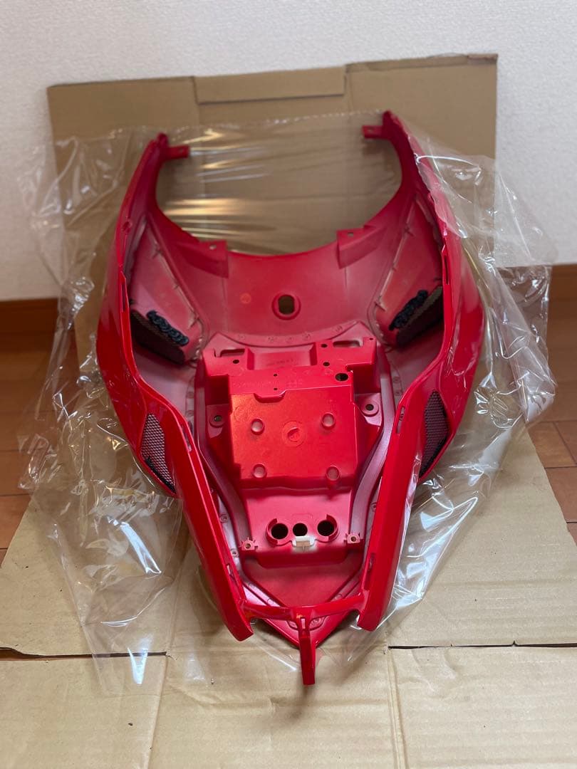 1198シートカウル 激レア新品　848 1098にも