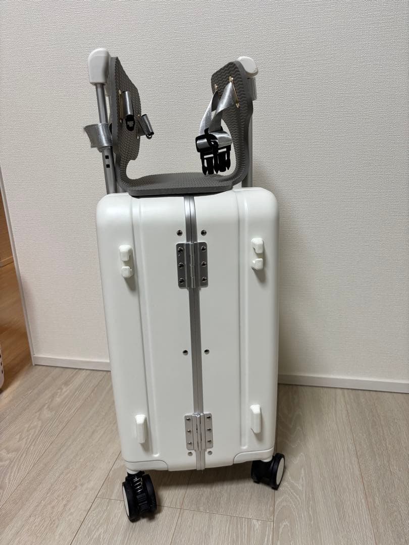 【期間限定】キャリーケース 機内持ち込みサイズ ホワイト 子供乗せ(ノリッコ)