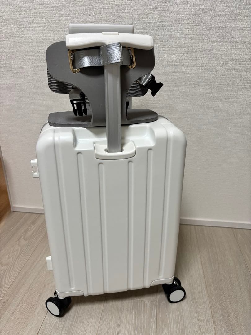 【期間限定】キャリーケース 機内持ち込みサイズ ホワイト 子供乗せ(ノリッコ)