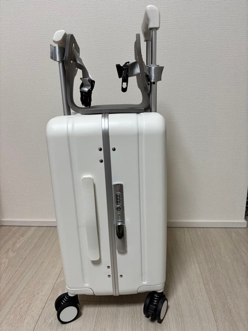 【期間限定】キャリーケース 機内持ち込みサイズ ホワイト 子供乗せ(ノリッコ)