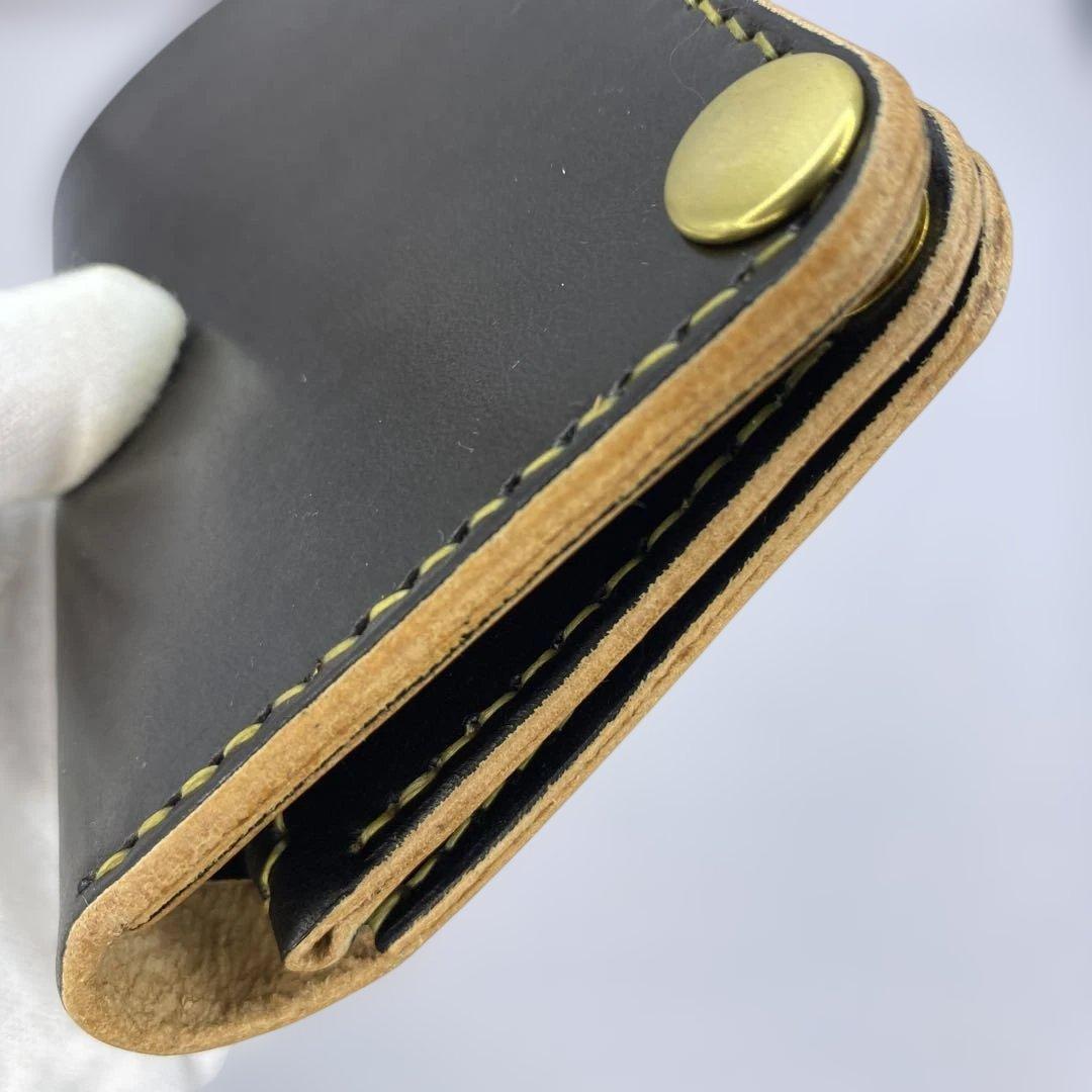 お札折らずに収納できる無骨な手染めミドルトラッカーウォレット BTW