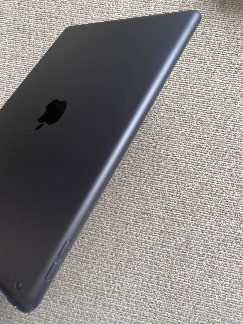 バッテリー93% iPad 第7世代　128GB Wi-Fi Pencil付き