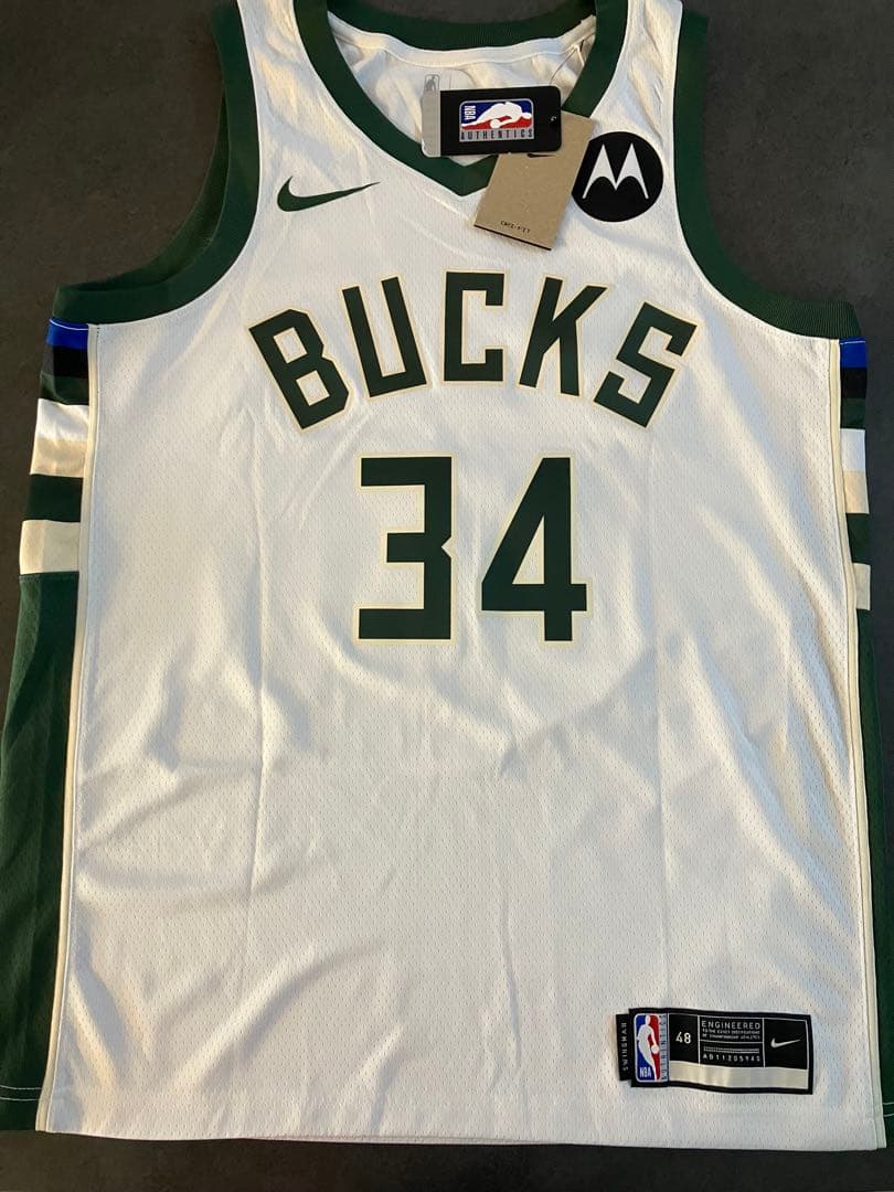 【fanatics】Antetokounmpo 直筆サインユニフォーム