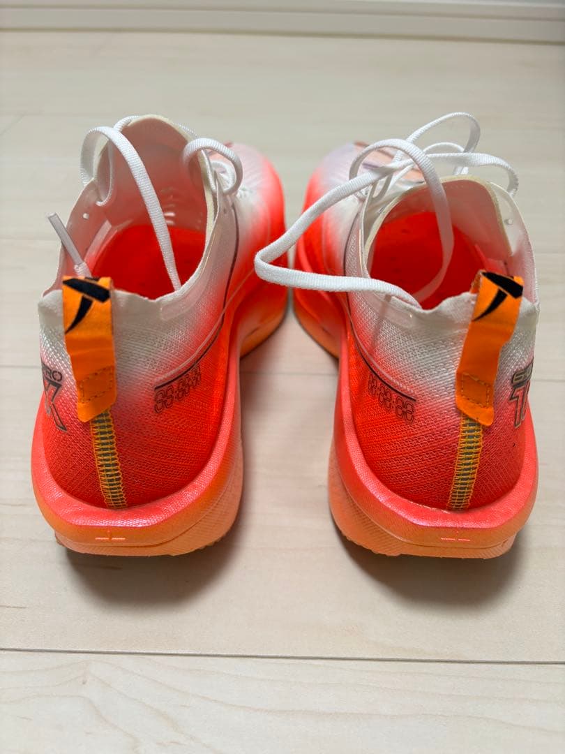 スパイク・シューズ Xtep 160X6.0PRO