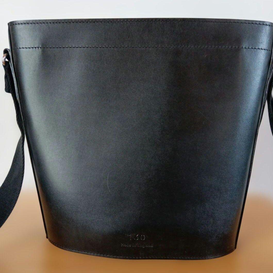 希少美品◆マーガレットハウエル ショルダーバッグ　バケツ　レザー　限定　ブラック