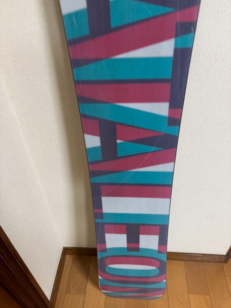 バタレオン　RIOT 154㎝ スノーボード　板