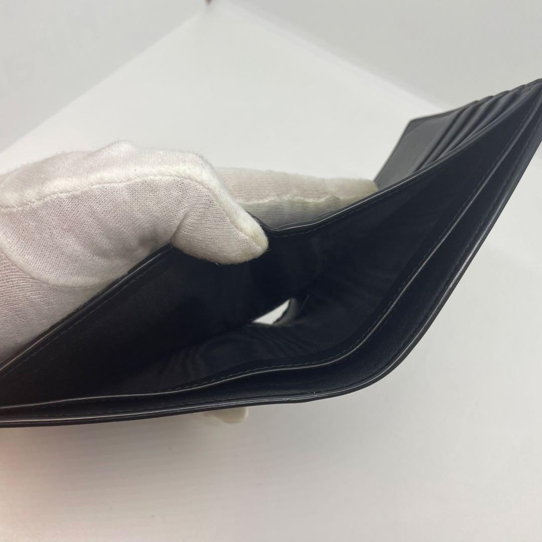 【美品】サンローラン パテントレザー 二つ折り財布