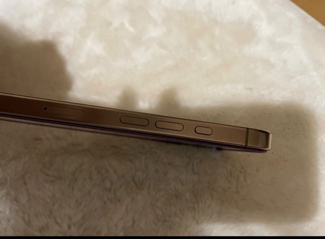 美品 iPhone16 pro Max デザートチタニウム SIMフリー