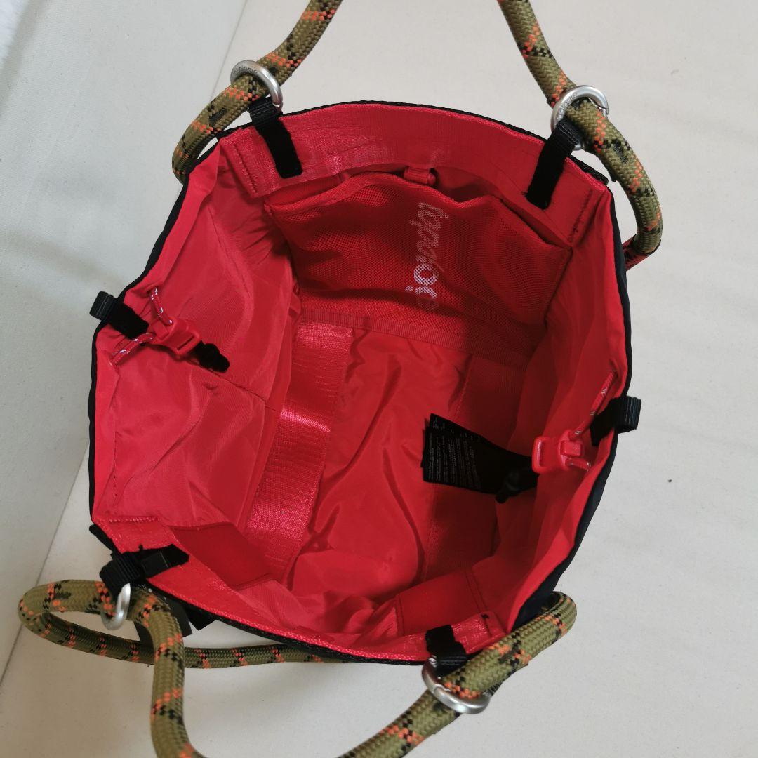 Topologie ミニ トートバッグ レッド 赤いナイロンショルダーバッグ