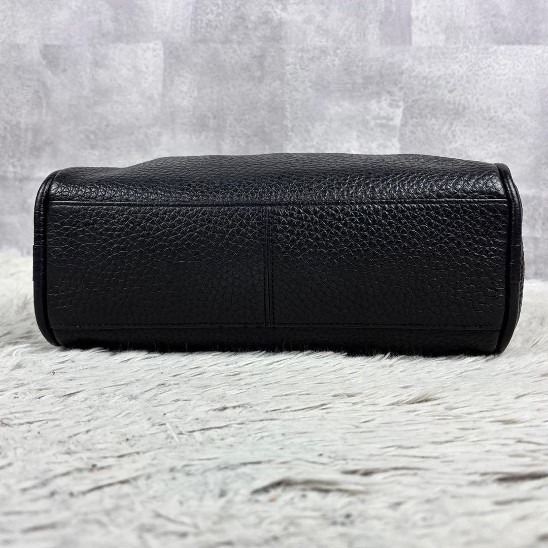 極美品 FURLA レザー トートバッグ シリ 肩掛け ロゴ金具 ファスナー 黒