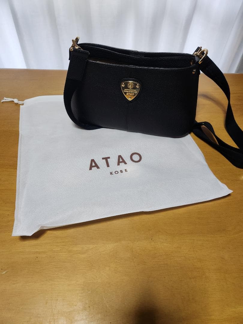 黒 レザー クラッチバッグ