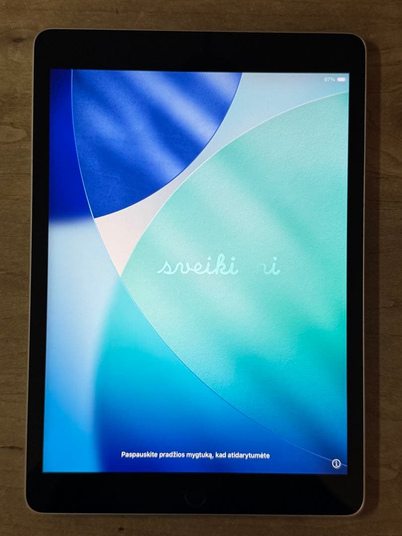 iPad 第9世代 シルバー 64GB Wi-Fiモデル