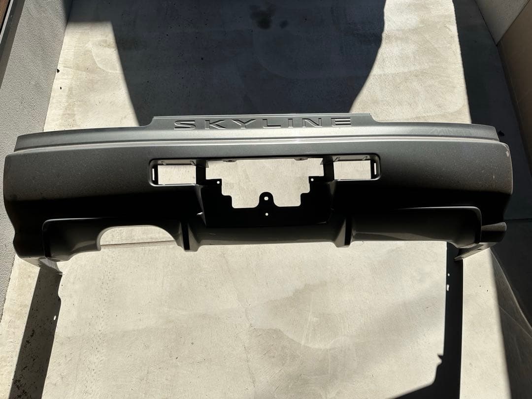 【直接引取】bnr34 リアバンパー　シルバー