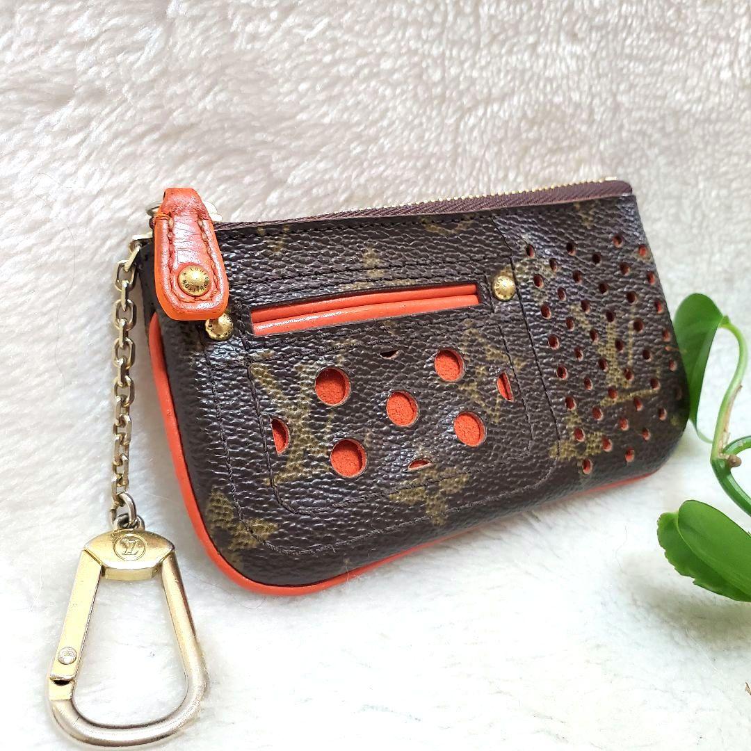 美品 モノグラム パンチング ポシェット クレディ　ケース