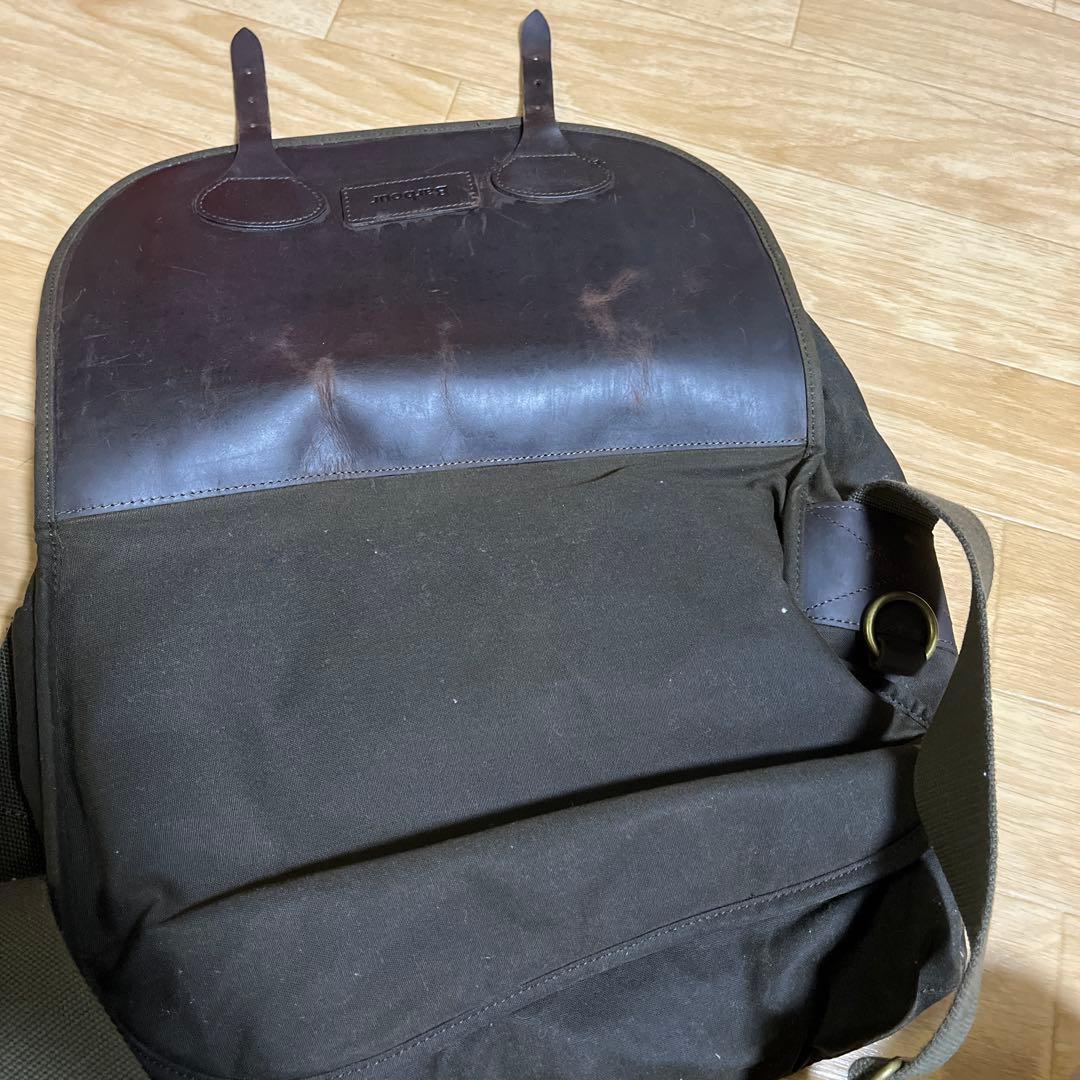 Barbourショルダーバッグ