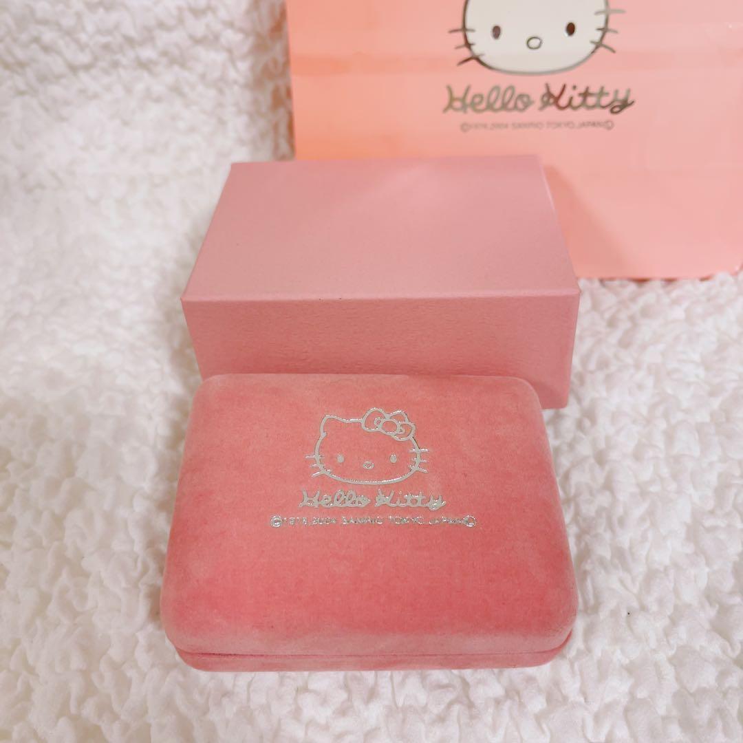 Iku様　ハローキティ　キティちゃん　サンリオ　腕時計　ネックレス　スワロフスキ