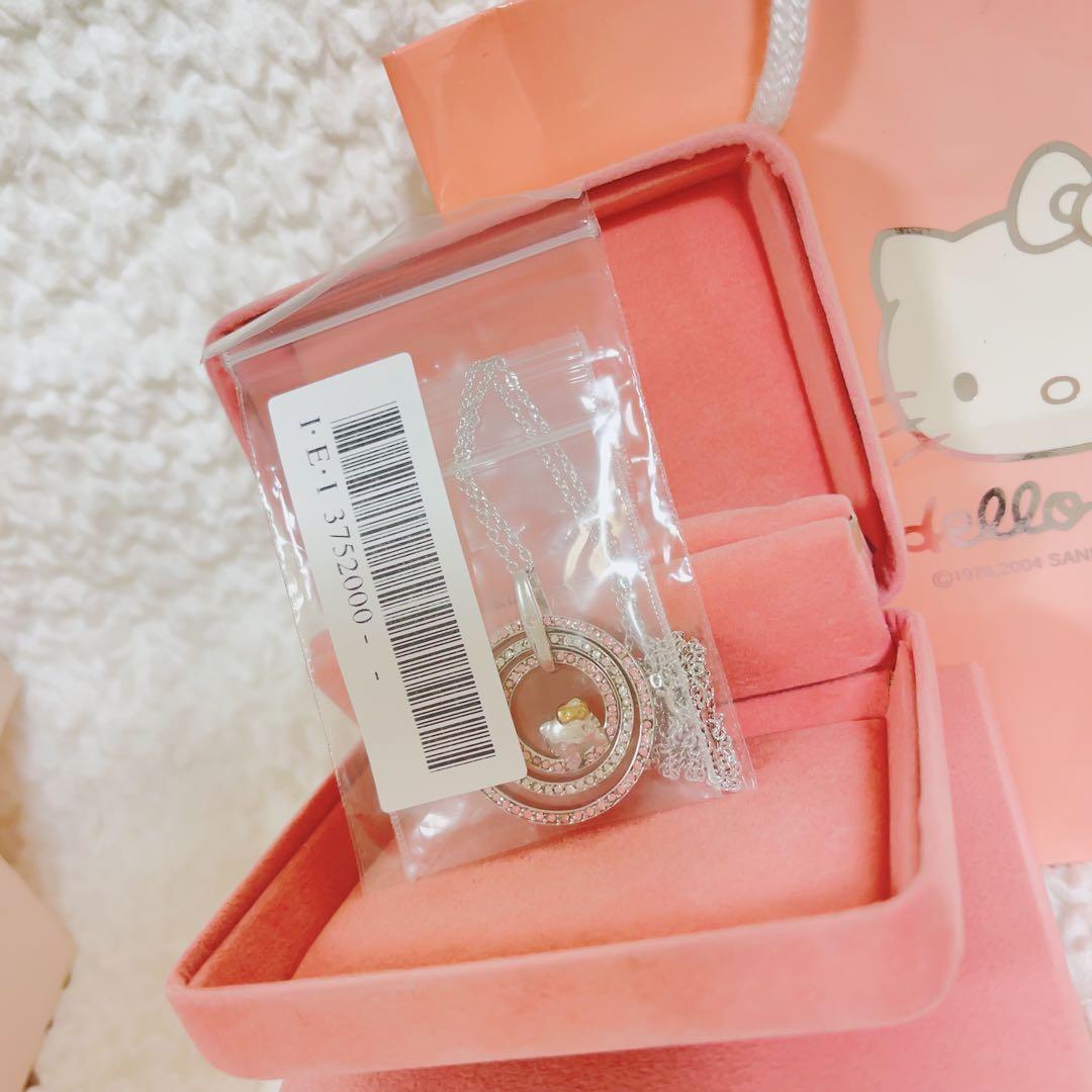 Iku様　ハローキティ　キティちゃん　サンリオ　腕時計　ネックレス　スワロフスキ