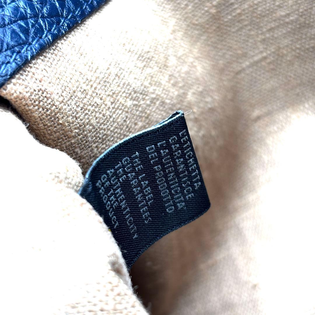 未使用級 フェンディ セレリア ショルダーバッグ 本革 レザー 斜め掛け 紺