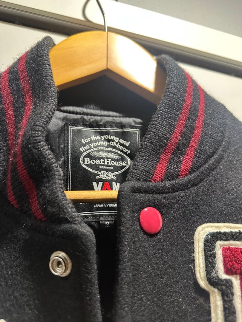⭐︎初売りセール中⭐︎BoatHouse スタジャン 黒・赤　VAN