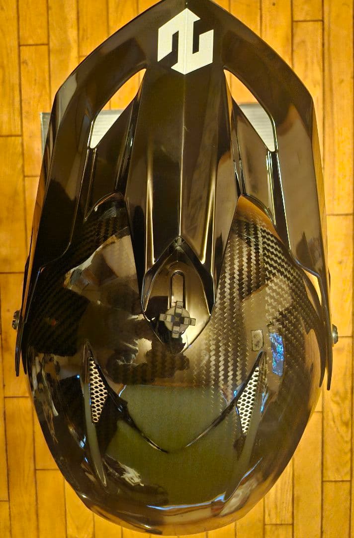 フ*ズ様 カーボンファイバー フルフェイスヘルメット ブラック